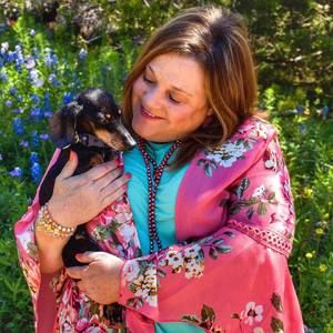 Meet your Posher, Angie